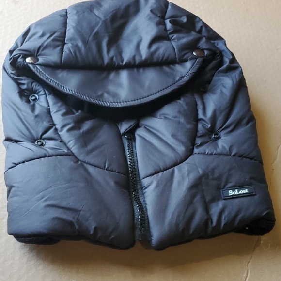 Solost Black Quilted Hat for Cold Weather - Picture 1 of 5